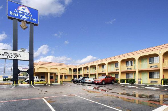 Americas Best Value Inn And Suites North Farmers Branch Zewnętrze zdjęcie