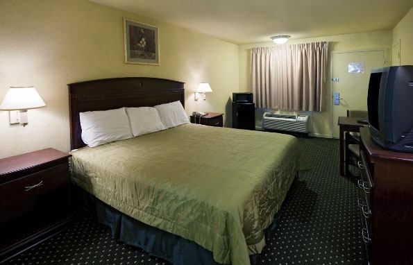 Americas Best Value Inn And Suites North Farmers Branch Zewnętrze zdjęcie